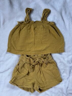 GAP Girls Mustard Tank & Shorts Set